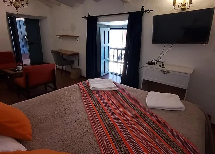 Familiar Con Balcón Y Vista A La Ciudad, Centro Apartamento Cusco