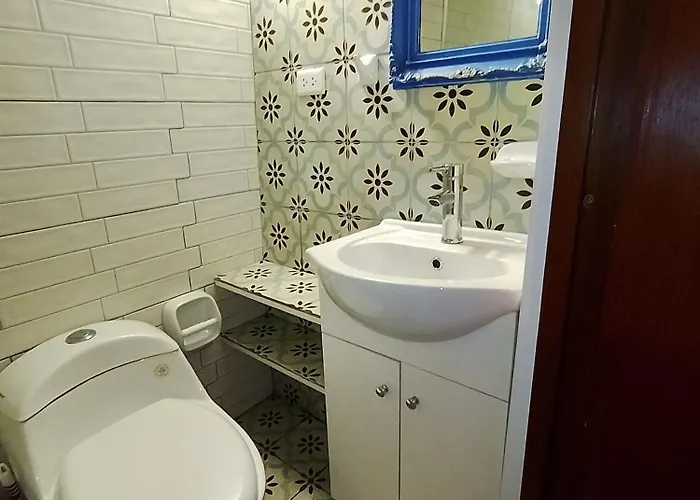 Apartamento Familiar Con Balcón Y Vista A La Ciudad, Centro